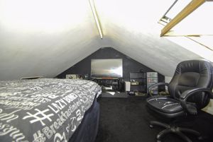 Photo 16- click for photo gallery